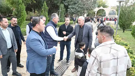 Mehmet Kuş, esnaf ve vatandaşla bir araya geldi