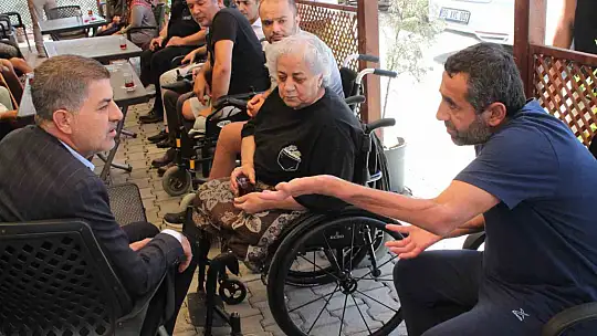 Milletvekili Şan, konteyner kentte vatandaşları dinledi