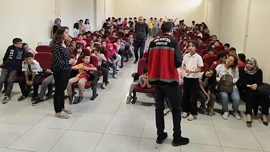 Minik öğrenciler gıda konusunda bilgilendirildi