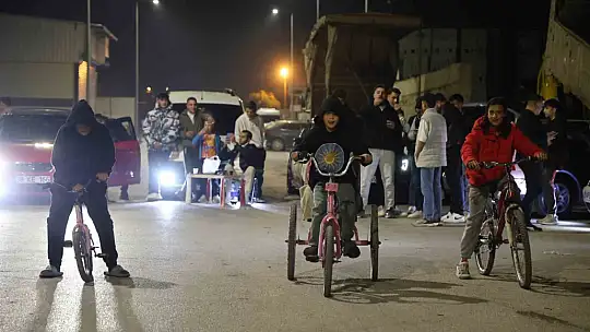 Modifiye tutkunları Kozan'da buluştu