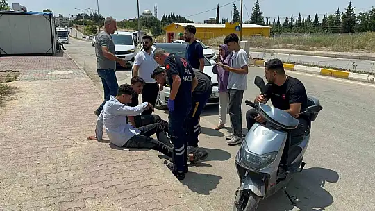 Motosiklet devrildi: 2 yaralı