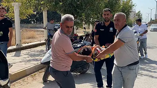 Adıyaman'da motosiklet park halindeki motora çarptı