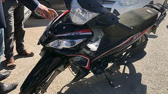 Motosiklet yayaya çarptı: 1 yaralı