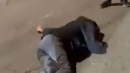 Motosikletiyle seyir halindeyken silahlı saldırıya uğrayan genç hayatını kaybetti