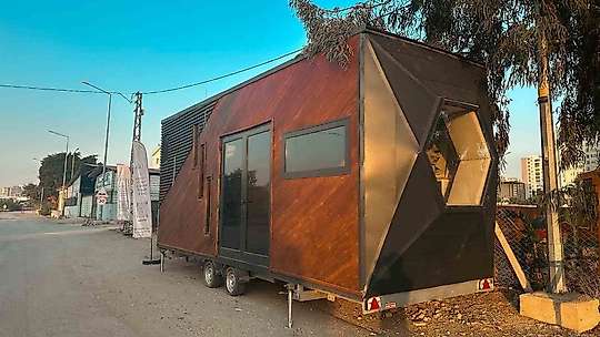 Öğretmenin 'tiny house'u çalınmıştı, Adana polisi kısa sürede buldu