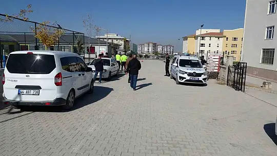 Okul yerleşkesindeki havai fişek rampası paniğe neden oldu