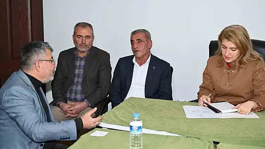 Ölmeztoprak'tan muhtarlarla istişare, hastanede umut buluşması ve öğretmenler günü programı