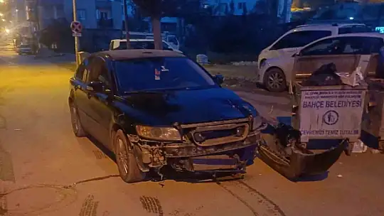 Osmaniye'de çöp kamyonuyla otomobil çarpıştı: 1 yaralı