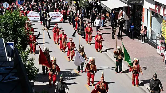 Osmaniye'de Gaziler Günü'nde mehteran eşliğinde yürüyüş düzenlendi