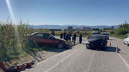 Osmaniye'de otomobiller çarpıştı: 5 yaralı