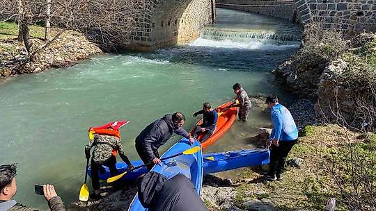 Osmaniye'de yağış sonrası Sabun Çayı'nda rafting heyecanı