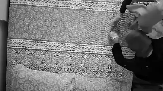 Osmaniye'de yatak odasındaki kameraya yansıyan hırsızlık