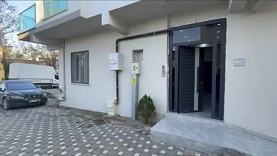 Osmaniye'de yatak odasındaki kameraya yansıyan hırsızlık