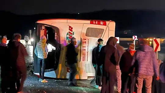 Osmaniye'de yolcu otobüsü devrildi: 3 yaralı