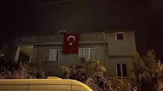 Osmaniye'ye şehit ateşi düştü, baba ocağına Türk bayrağı asıldı
