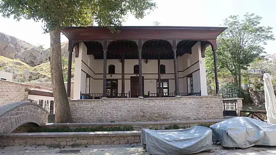 Osmanlı döneminden kalan tarihi yapı