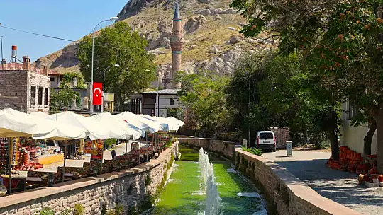Osmanlı döneminden kalan tarihi yapı