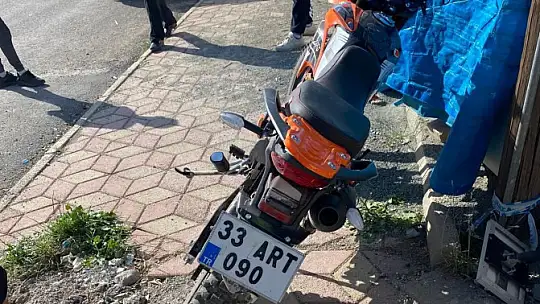 Otomobil ile motosiklet çarpıştı: 2 yaralı
