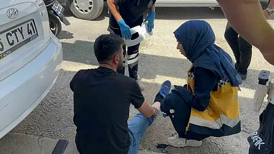 Otomobil ile motosiklet çarpıştı: 1 yaralı