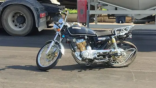 Otomobil ile motosiklet çarpıştı: 1 ölü, 1 yaralı