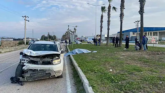 Otomobil ile üç tekerlekli motosiklet çarpıştı: 1 ölü
