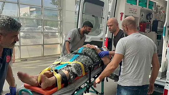 Otomobilin çarptığı kadın yaralandı
