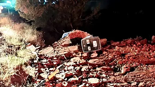 Otomobilin çarptığı traktörün sürücüsü ağır yaralandı
