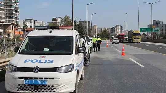 Otoyolda araç içinde sır ölüm: Başından tüfekle vurulmuş halde bulundu