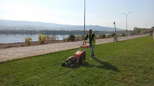 Peyzaj çalışmaları devam ediyor