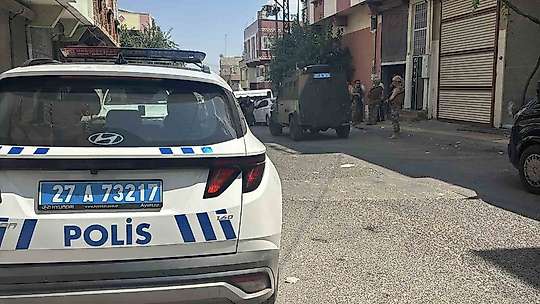 Polise mukavemet gösteren şahıs özel harekat operasyonu ile yakalandı