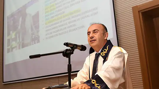Rektör Keleş, Tıp Fakültesi 1. dönem öğrencileriyle bir araya geldi