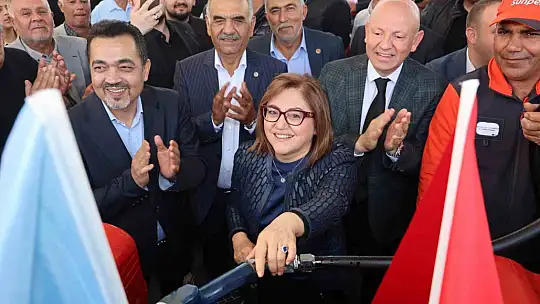 Şahin Nizipli çiftçilerle mazot desteği için bir araya geldi