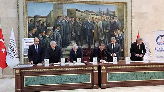 Şahinbey Belediyesi 163 öğrenciyi daha umreye gönderecek