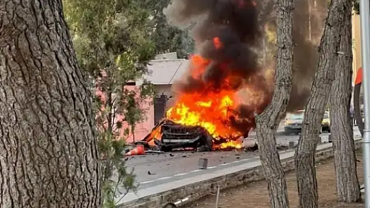Şam'da araca füze saldırısı: 2 ölü, 3 yaralı
