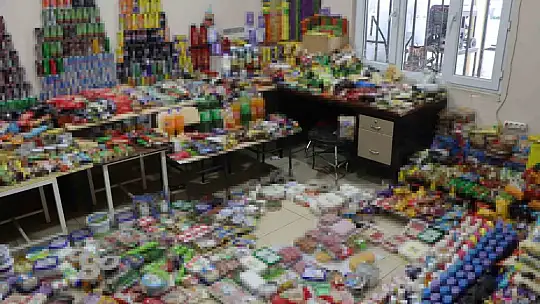 Şanlıurfa'da 1 buçuk milyon TL'lik tarihi geçmiş ürünler ele geçirildi