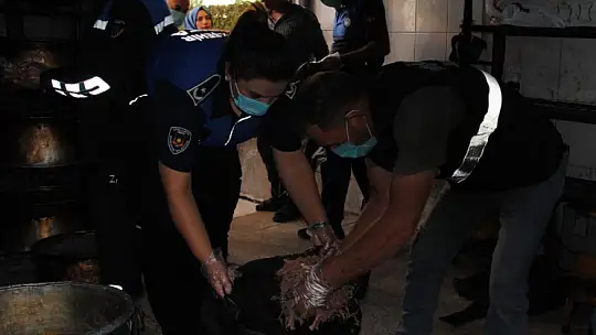 Şanlıurfa'da 1 ton bozuk et ele geçirdi