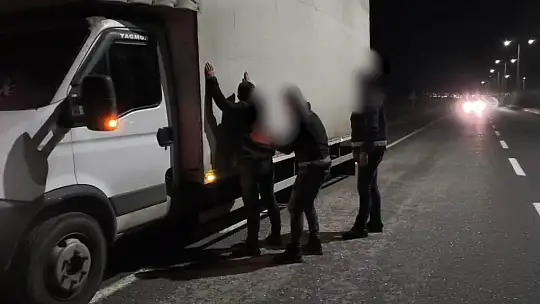 Şanlıurfa'da 43 bin paket kaçak sigara ele geçirildi