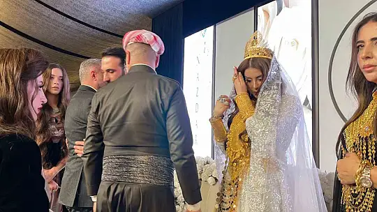 Şanlıurfa'da aşiret düğününde geline kilolarca altın takıldı