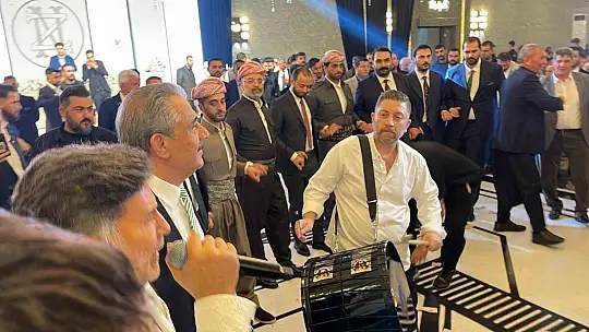 Şanlıurfa'da aşiret düğününde geline kilolarca altın takıldı