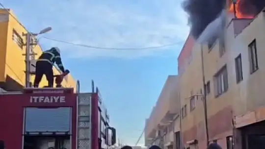 Şanlıurfa'da halı yıkama atölyesinde yangın