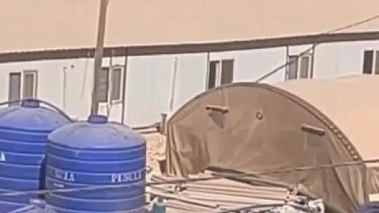 Şanlıurfa'da inşaat işçilerinin taşlı sopalı kavgası kamerada