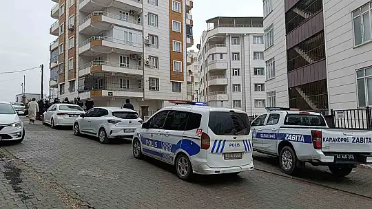 Şanlıurfa'da istinat duvarı yıkılan binanın yanındaki apartman da boşaltıldı