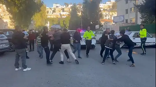 Şanlıurfa'da kaza sonrası kavga kamerada