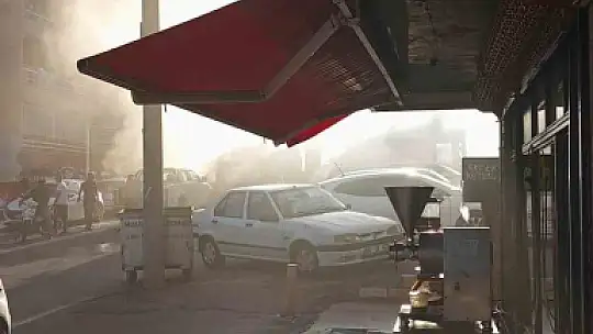Şanlıurfa'da medikal malzeme deposunda yangın