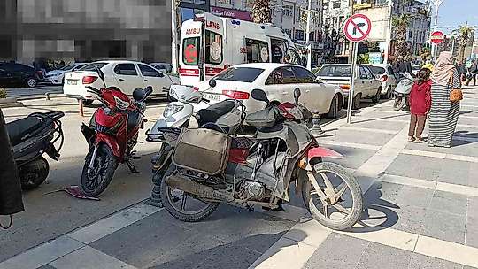 Şanlıurfa'da motosikletler çarpıştı, sürücüler yaralandı