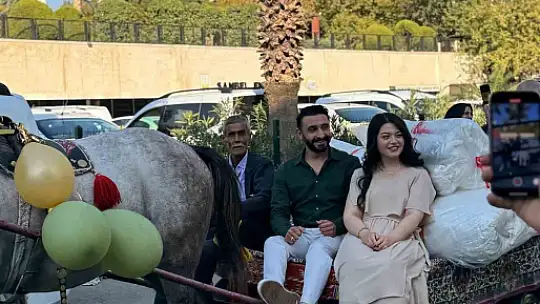 Şanlıurfa'da sıra dışı bir çeyiz taşıma merasimi