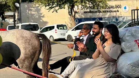 Şanlıurfa'da sıra dışı bir çeyiz taşıma merasimi