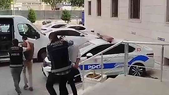 Yolcu otobüsünde 16 kilo 400 gram skunk ele geçirildi