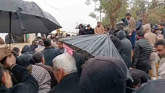 Şanlıurfa'daki tüp patlamasında hayatını kaybeden 3 kişi defnedildi