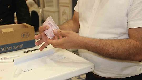 Şanlıurfa'dan örnek dayanışma: Sünnet düğününde takılan tüm takılar şehit ailelerinin çocuklarına bağışlandı